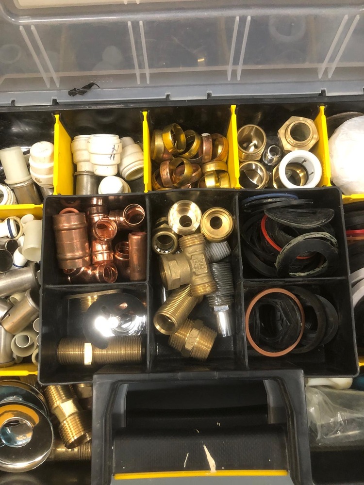 Staples Corner storage facility unit auction IB-8842 46