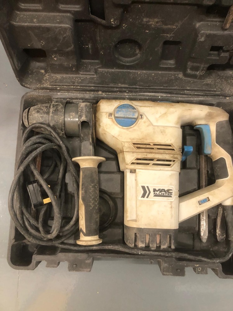 Staples Corner Self storage facility auction IB-8842 35