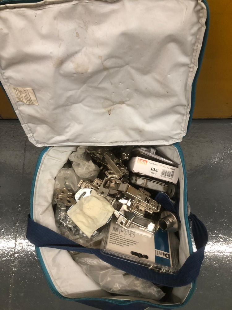 Staples Corner Storage Unit auction IB-8842 42