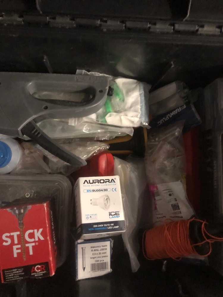 New Southgate (Bounds Green) Storage Unit auction IB-9508 12