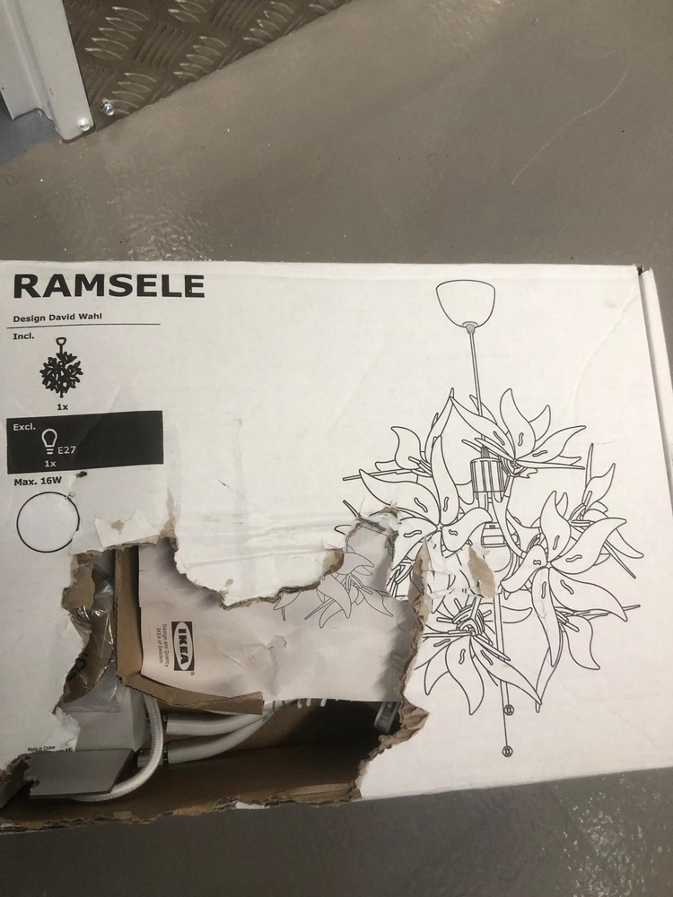 Wembley storage facility unit auction IB-4285