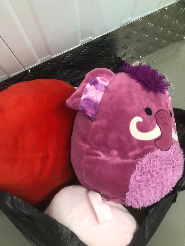 Wembley Storage auction IB-4285 20