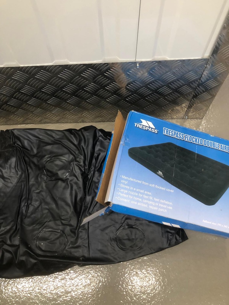 Wembley storage facility unit auction IB-4285 26