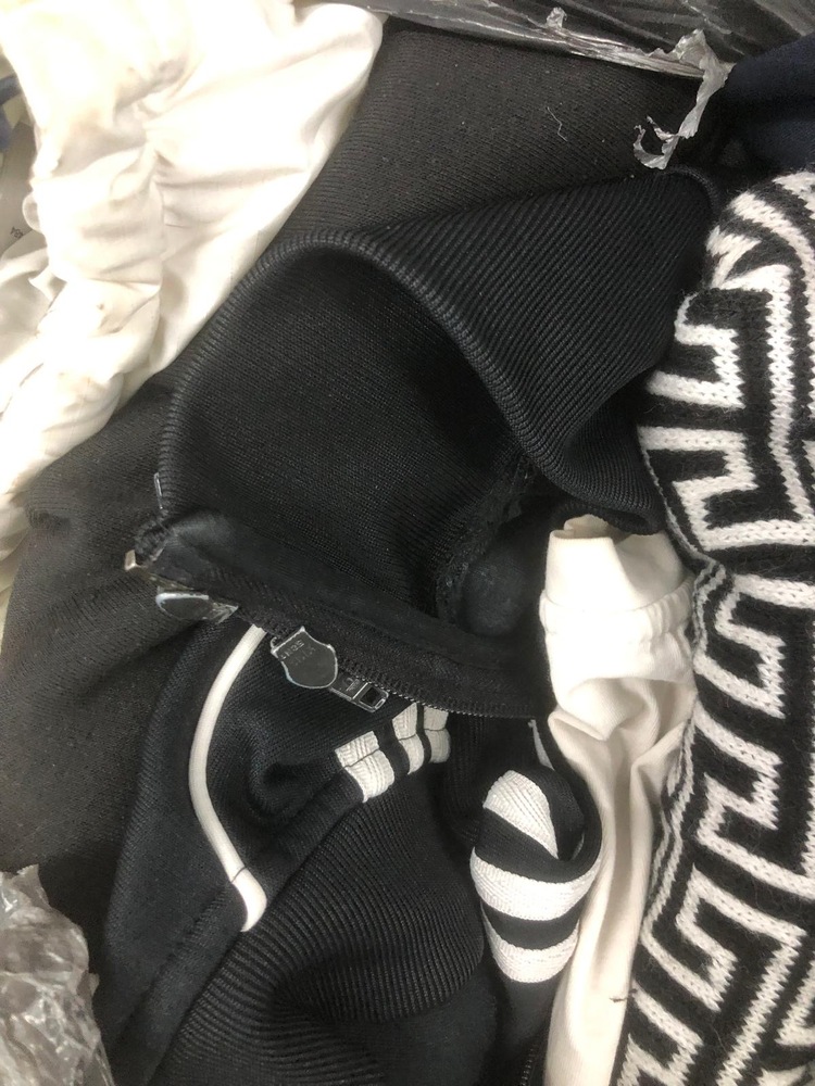 Wembley storage facility unit auction IB-4285 36