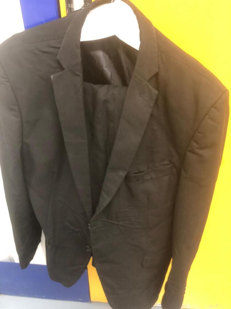 Staples Corner Storage auction IB-4113