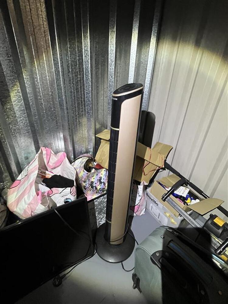 Storebox Bishop Auckland Storage Unit auction IB-5180