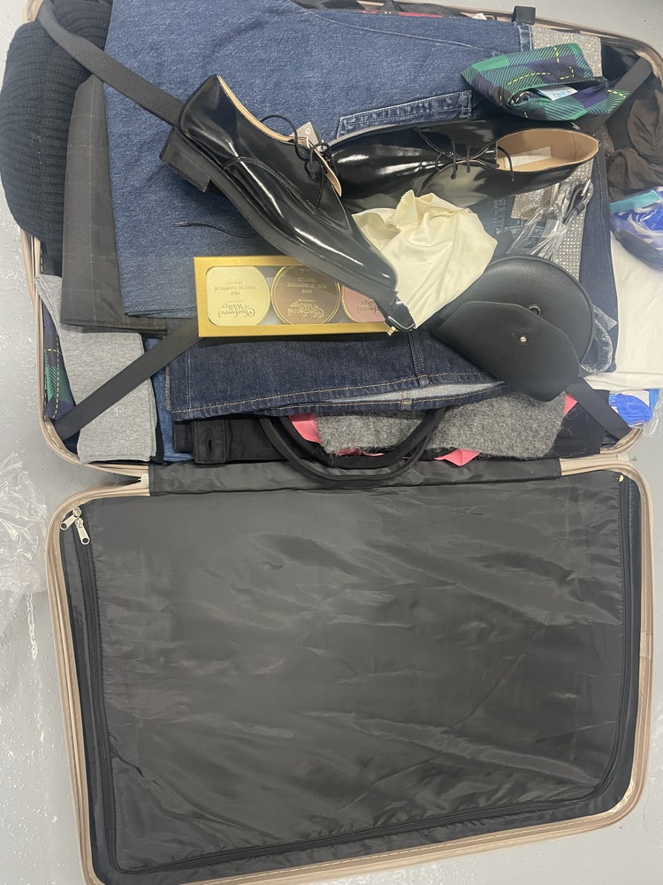 Paddington Self storage auction IB-2012