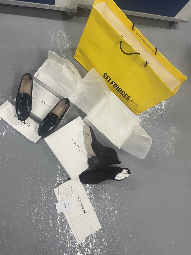 Paddington storage facility unit auction IB-2012