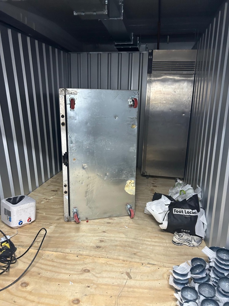 Paddington Self storage auction IB-1471