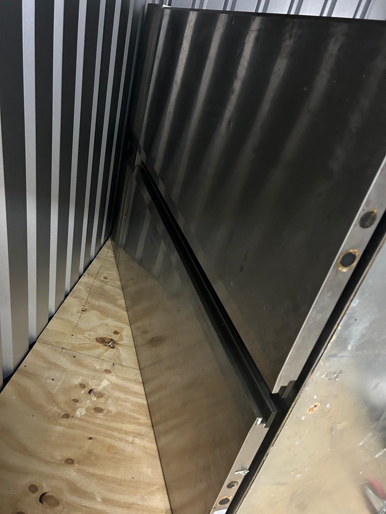 Paddington Self storage auction IB-1471