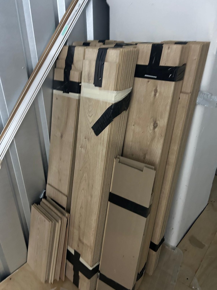 Paddington Storage auction IB-4825