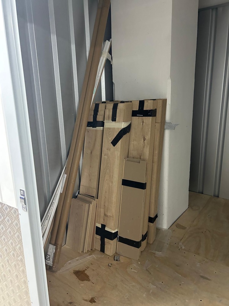 Paddington Storage auction IB-4825