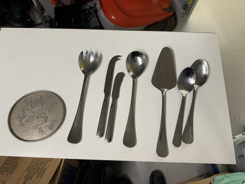 The Storage Team York Self storage auction IB-8648