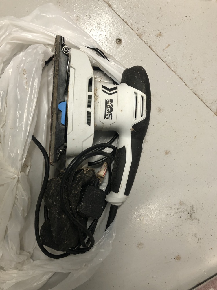 The Storage Team York Self storage auction IB-8648 94