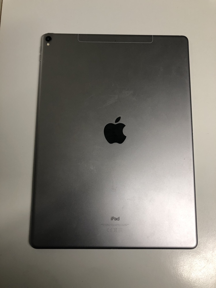 The Storage Team York storage facility unit auction IB-8648 136