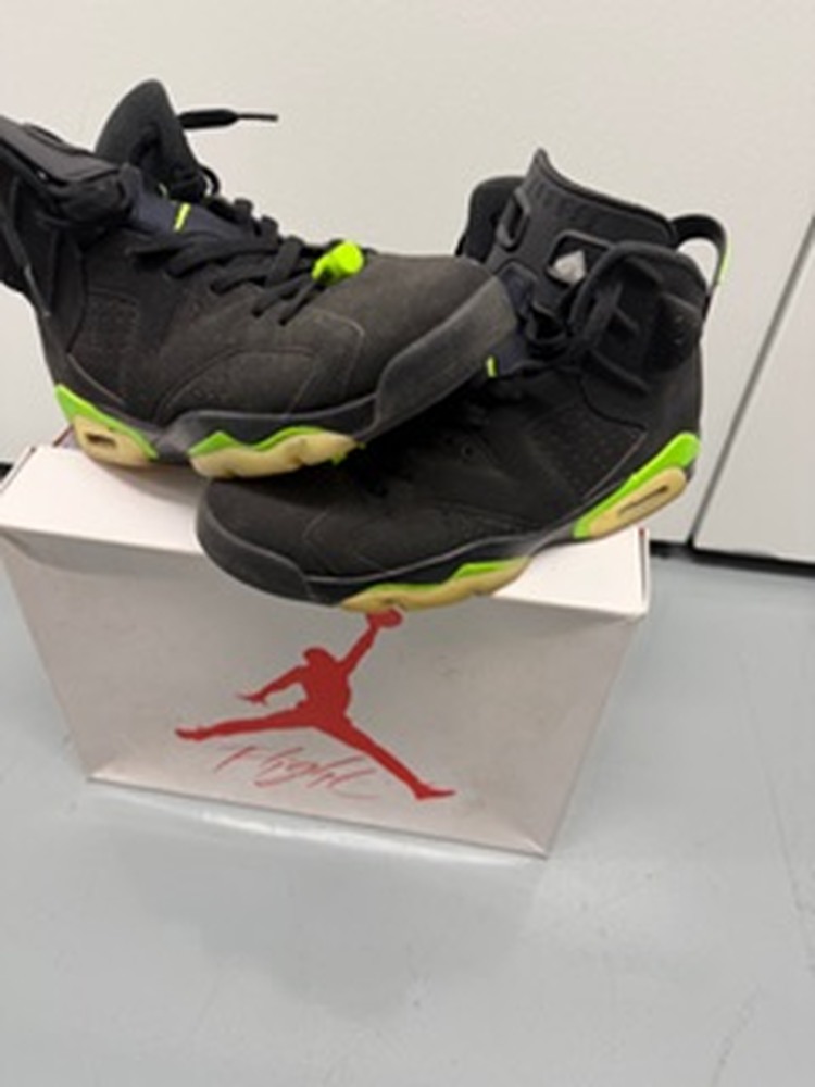 SureStore Hamstead Storage auction IB-3145 10