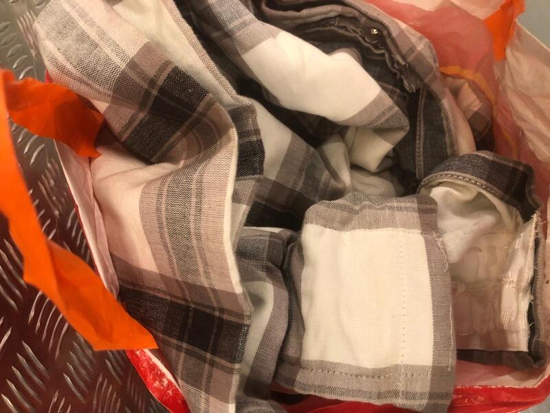 Edgware Storage Unit auction IB-8008 22