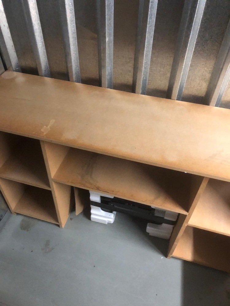 Edgware Self storage unit auction IB-1735 13