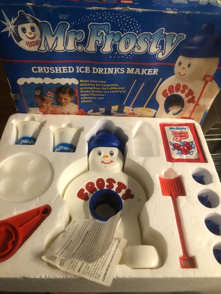 Edgware Storage Unit auction IB-1735 32