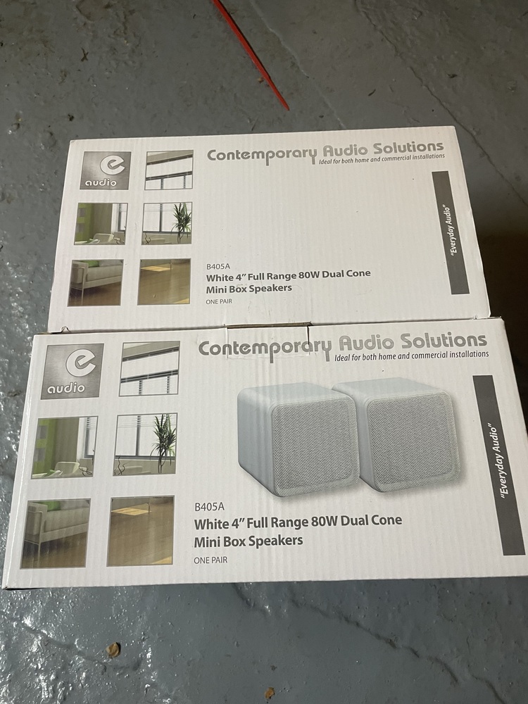 Notting Hill Storage Unit auction IB-9021 12