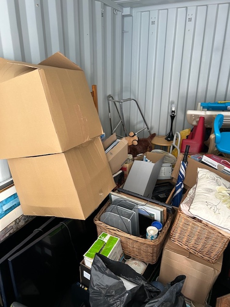 Moorfield farmyard Storage auction IB-5455