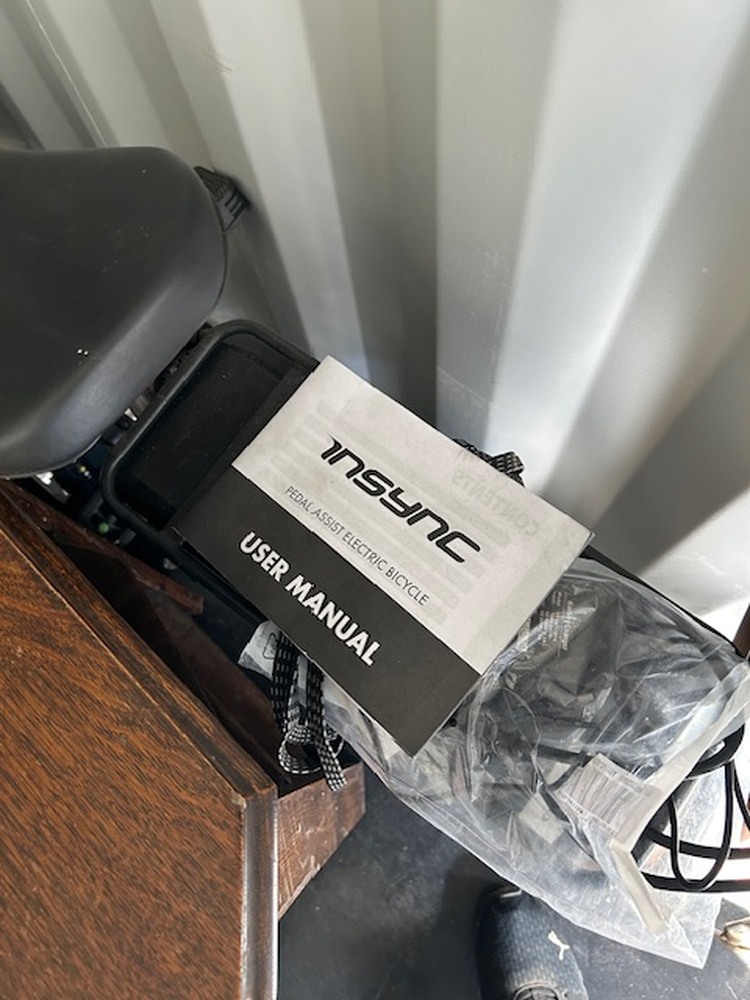 Moorfield farmyard storage facility unit auction IB-5455