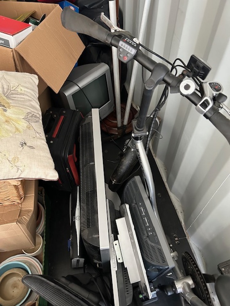 Moorfield farmyard storage facility unit auction IB-5455