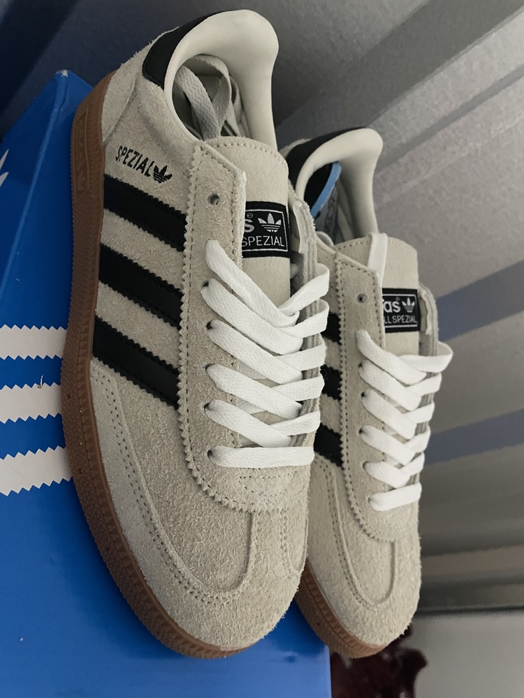 Acton Storage Unit auction IB-9903 22