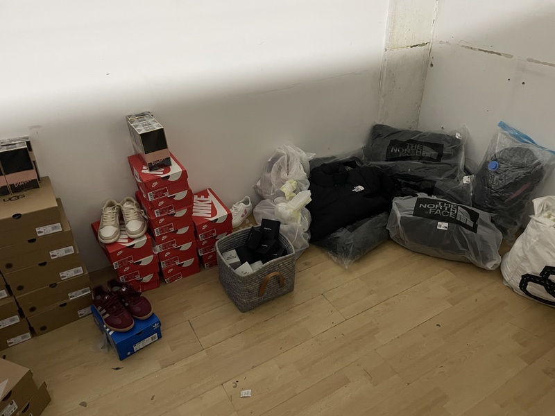 Acton Self storage auction IB-9903 44