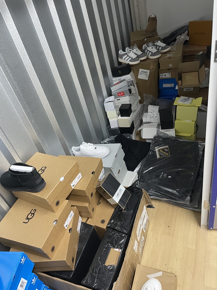 Acton storage facility unit auction IB-9709