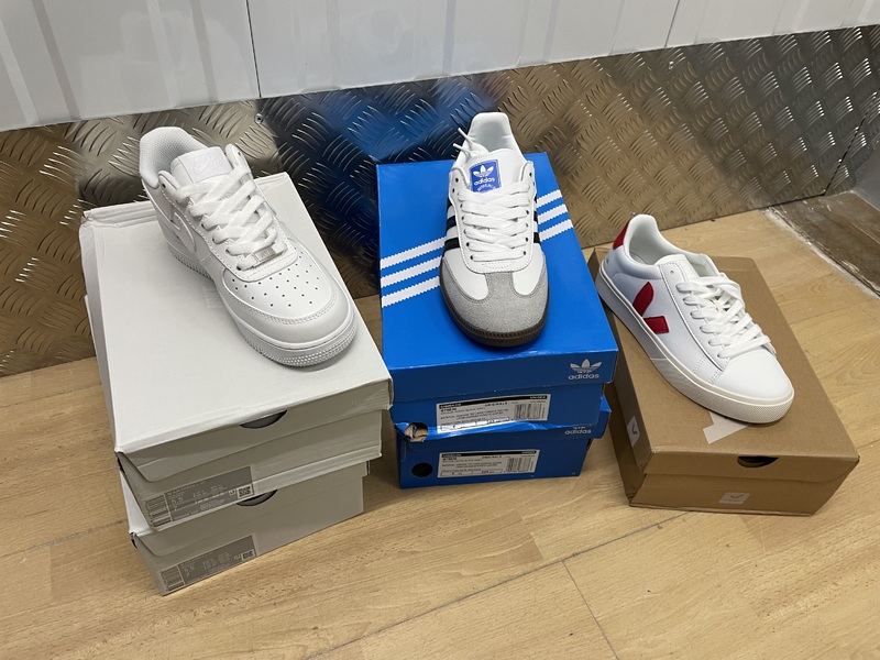 Acton Storage auction IB-9709 10