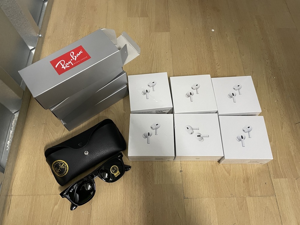 Acton Storage Unit auction IB-9709 22