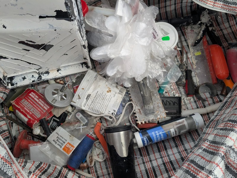 SureStore Bury Storage Unit auction IB-6490 32