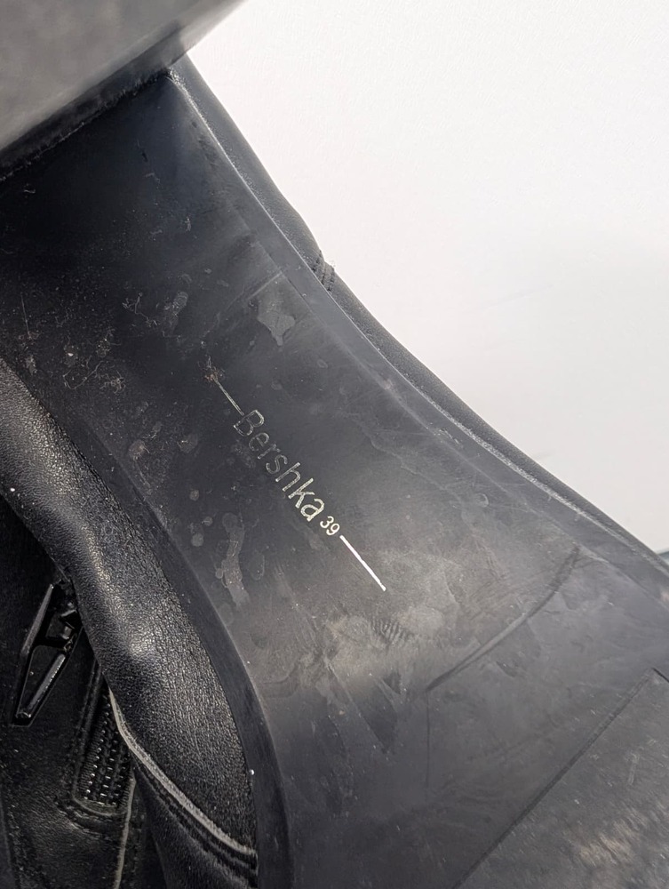 SureStore Bury Storage auction IB-6490 30