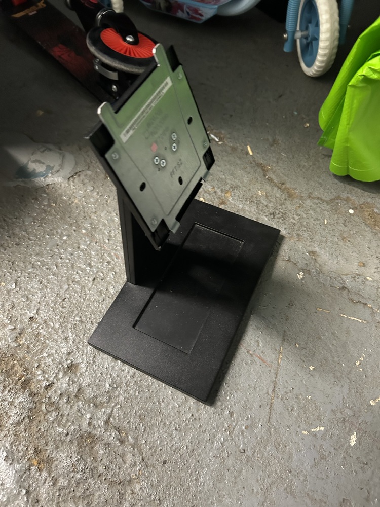 Halifax Self storage unit auction IB-7390