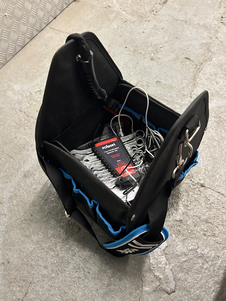 Halifax Storage Unit auction IB-7390 22