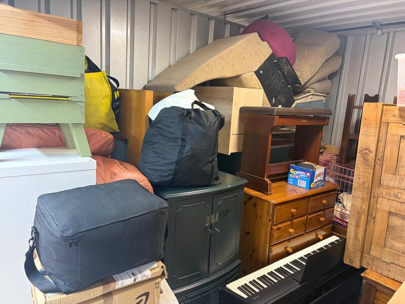 Blu Brik Storage Storage Unit auction IB-9440