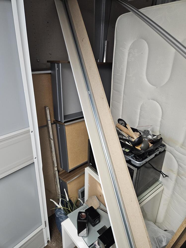 The Storage Team Skelmersdale Storage auction IB-1569