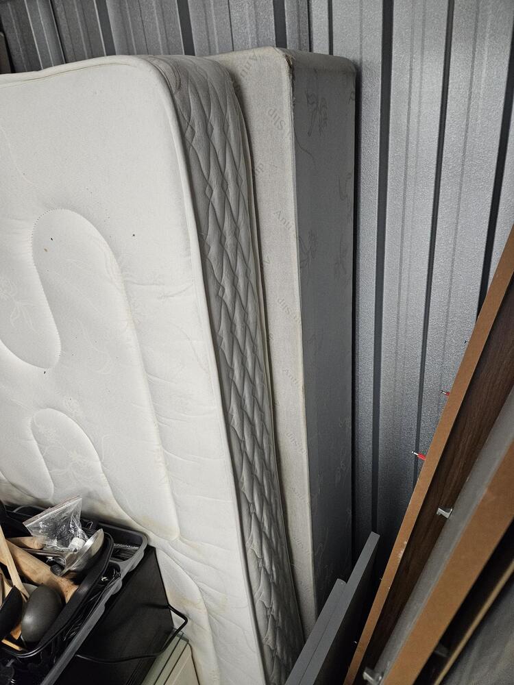 The Storage Team Skelmersdale Storage auction IB-1569