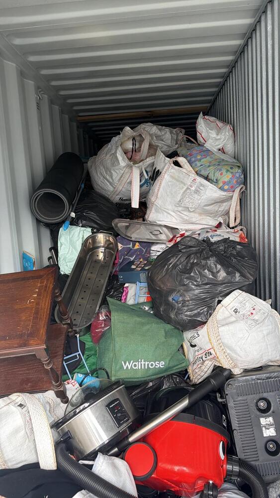 Farnham Storage auction IB-7009