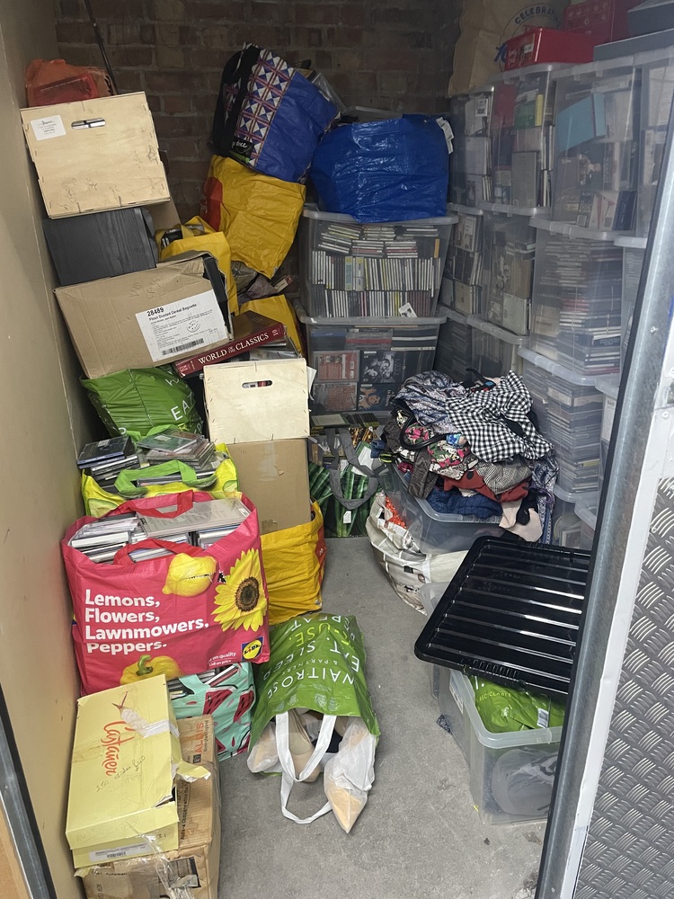 Battersea Park Storage Unit auction IB-5417