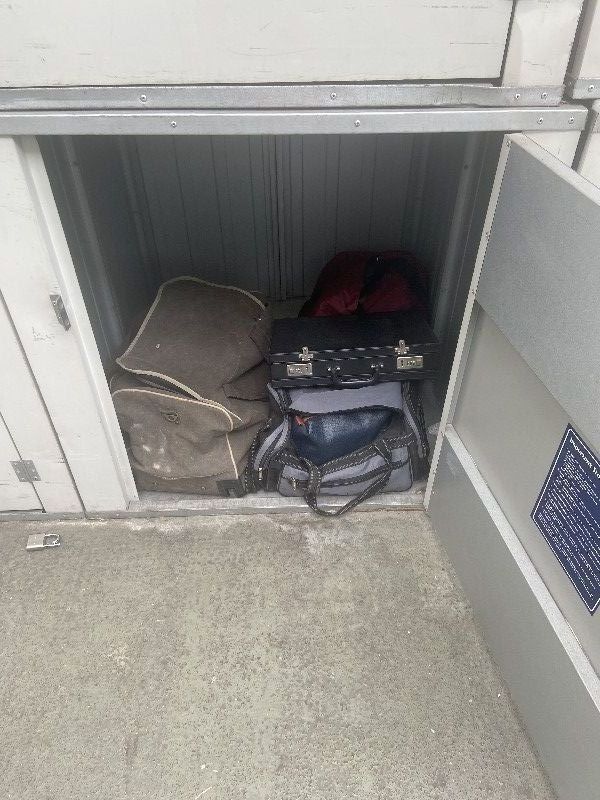 iBidOnStorage.co.uk Access Self Storage Auction 16595332301148