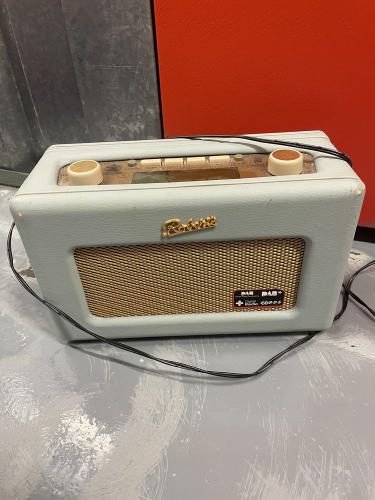 Fulham Self storage unit auction IB-9005