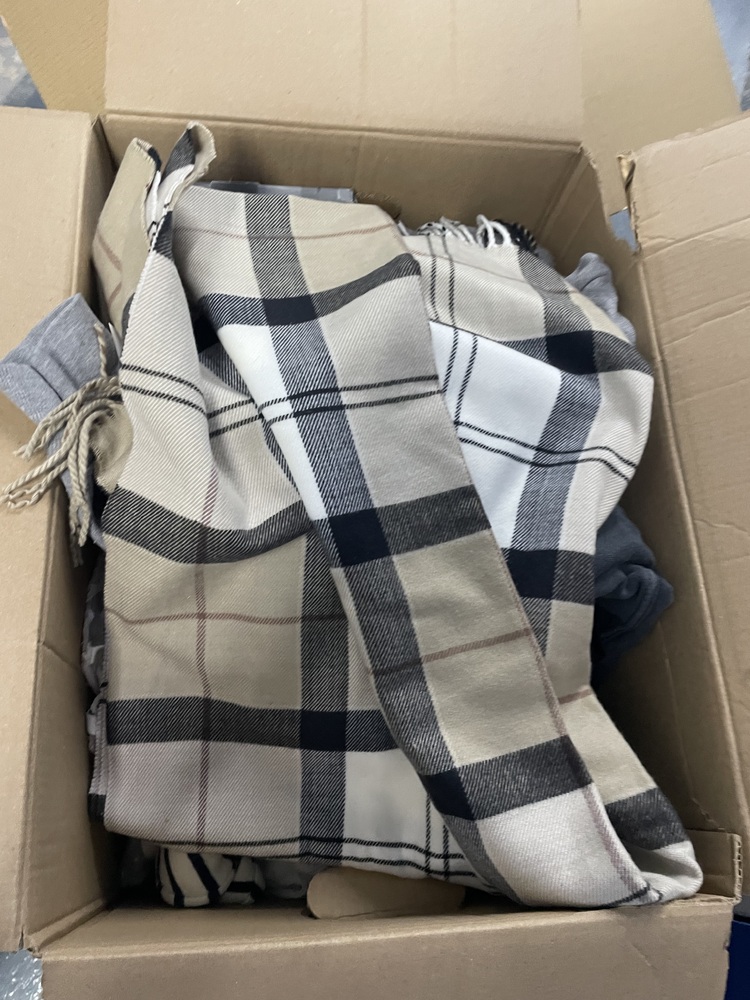 Chiswick Storage auction IB-5032