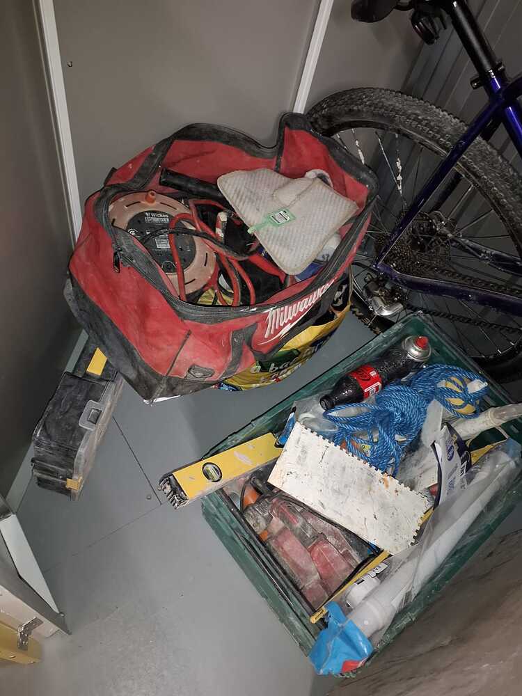 Leeds Storage auction IB-1589