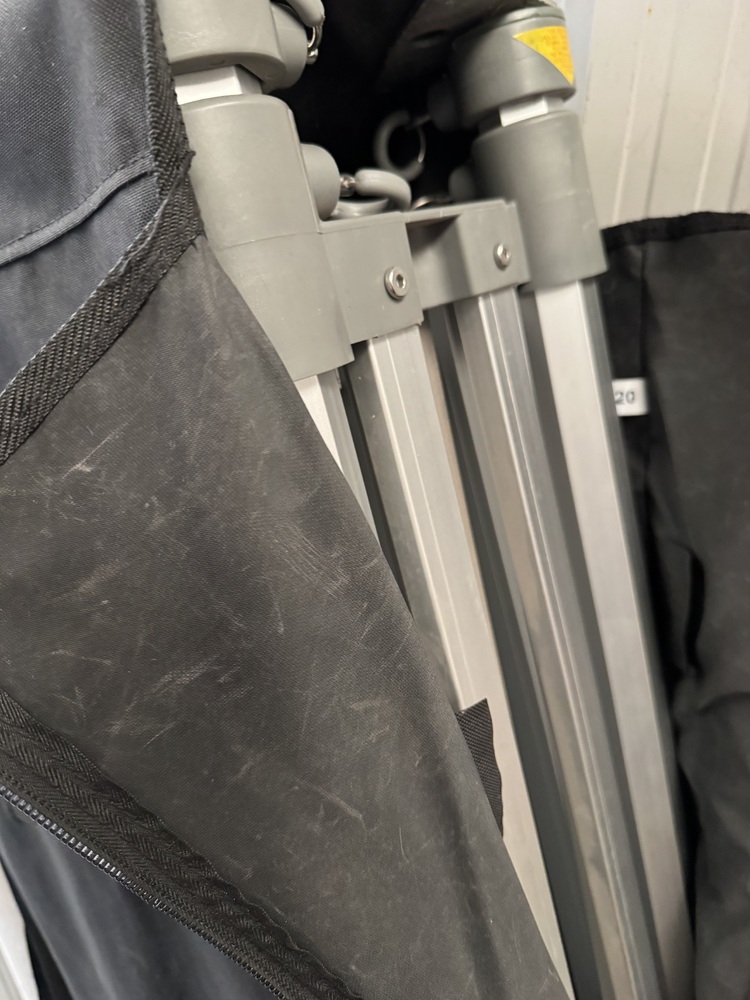 Selby Self storage unit auction IB-4054