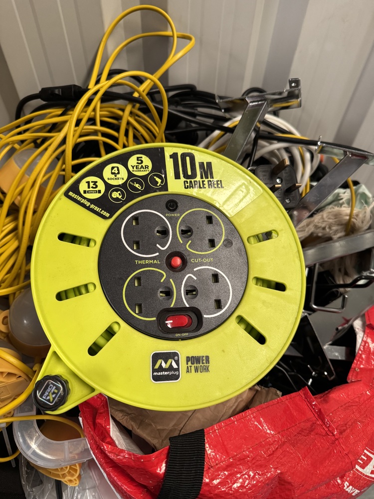 Selby Self storage unit auction IB-4054 23