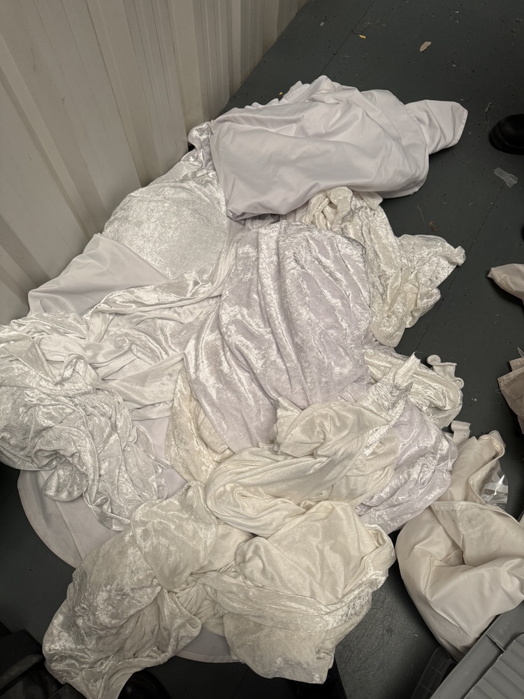 Selby Storage auction IB-4054 80