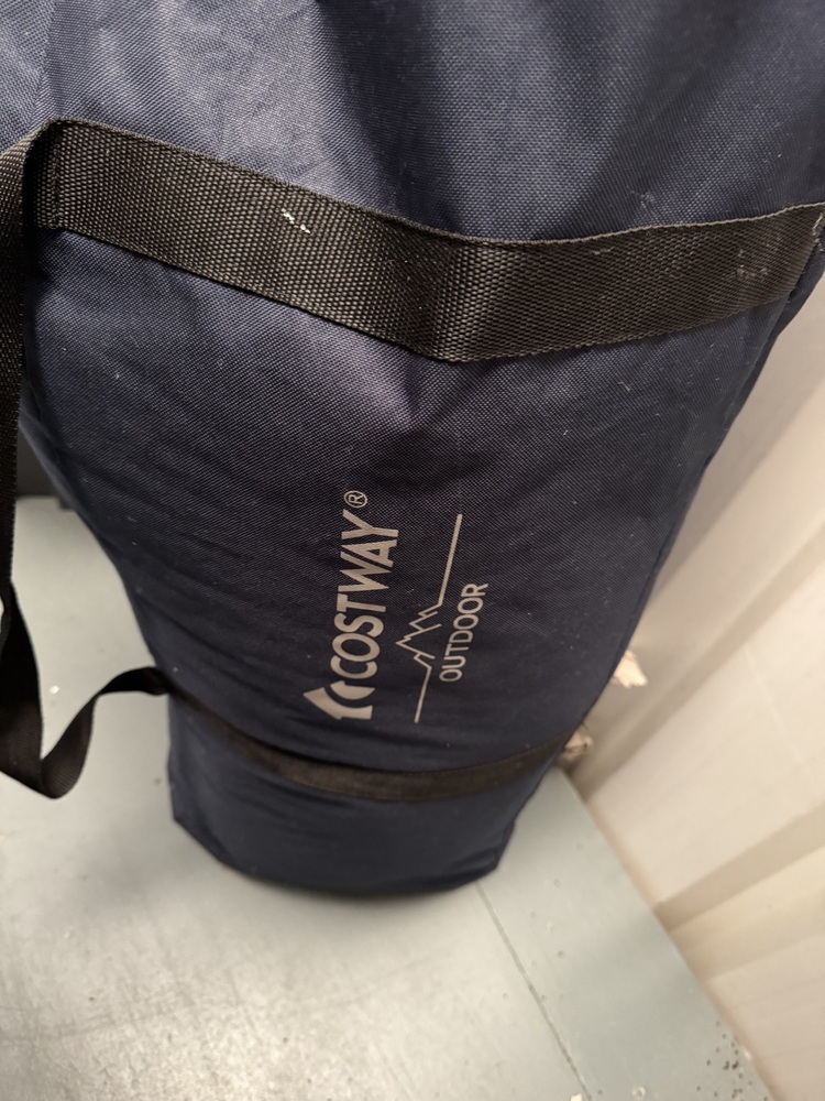 Selby storage facility unit auction IB-4054 76