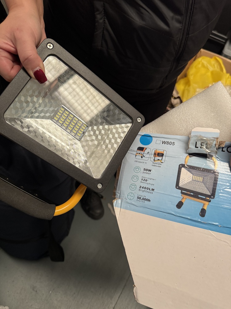 Selby Storage auction IB-4054 90